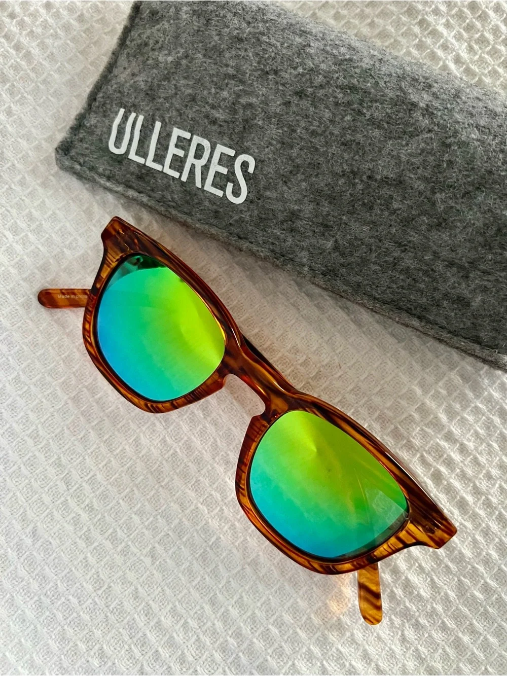 ULLERES KIDS Tortoiseshell Sunglasses with Green Mirror Lenses